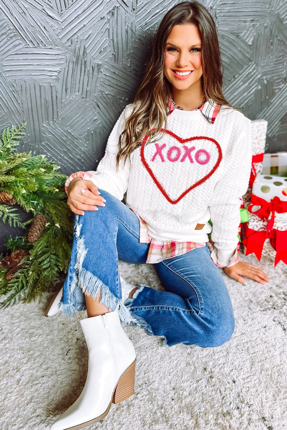 White Heart XOXO Chenille Embroidered Textured Sweatshirt