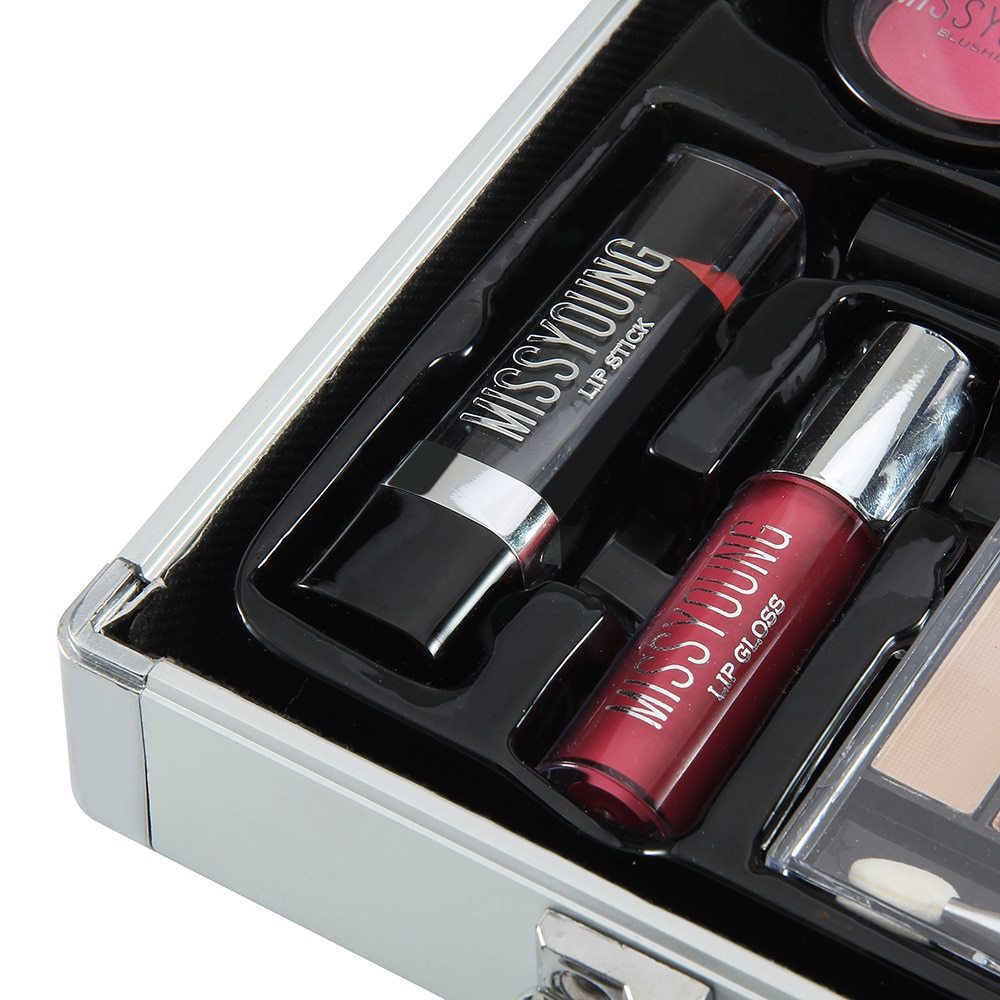 Lip gloss and mascara cosmetic set