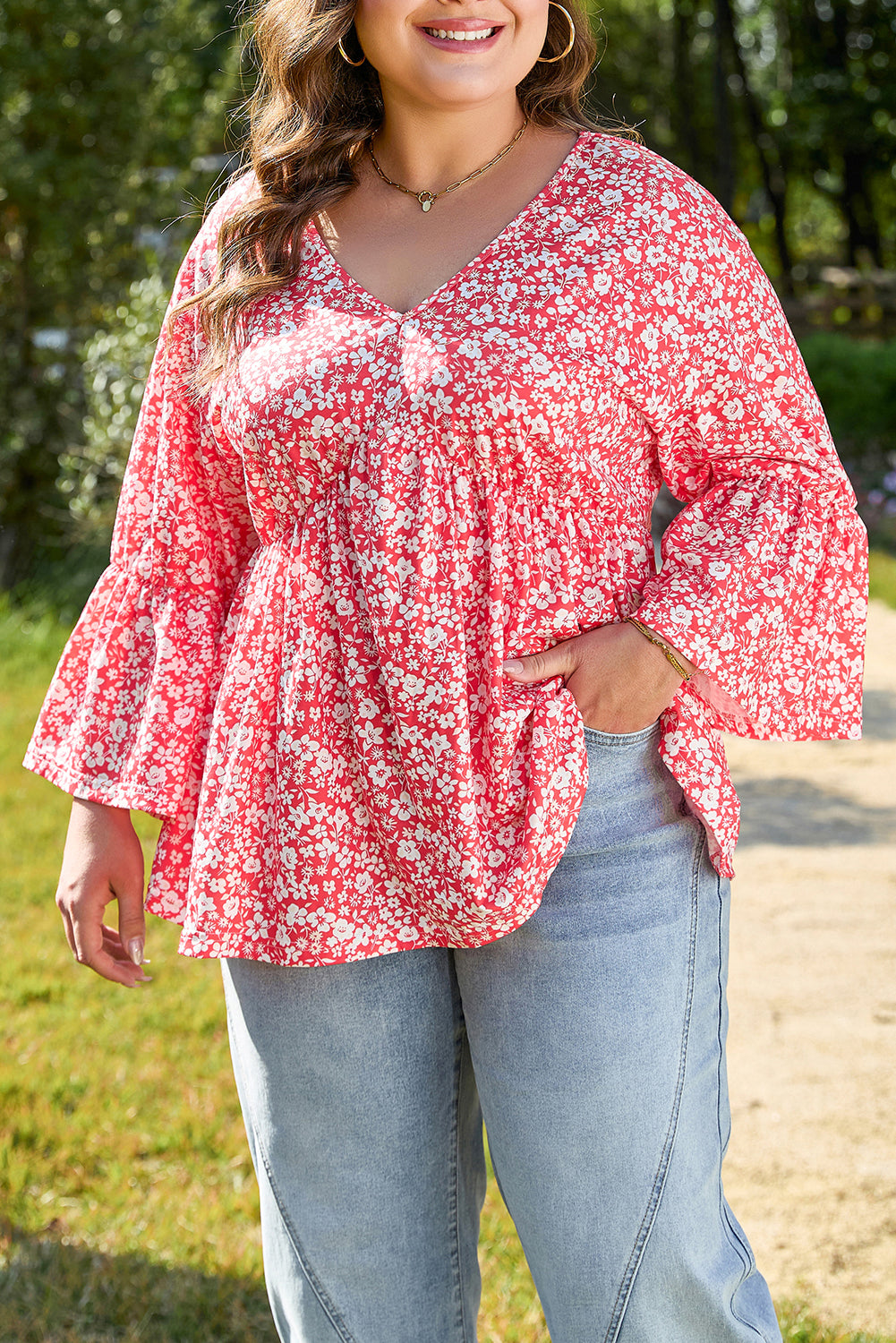 Red Plus Size Floral V Neck Flared Bracelet Sleeve Blouse