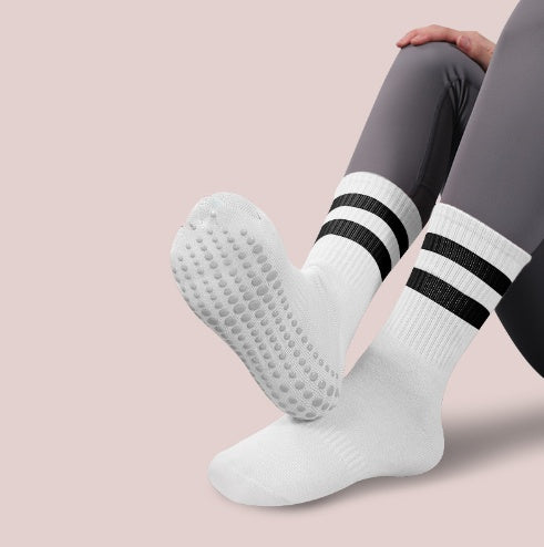 Comfortable Cotton Yoga Socks for Enhanced Grip and Stability