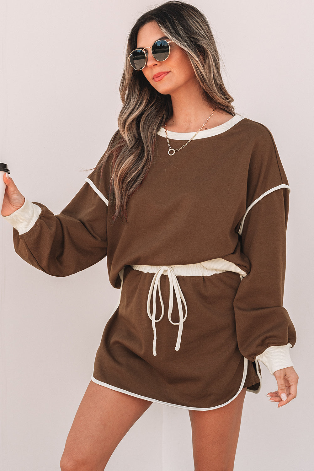 Black Color Contrast Loose Pullover and Lace-up Waist Skort Set