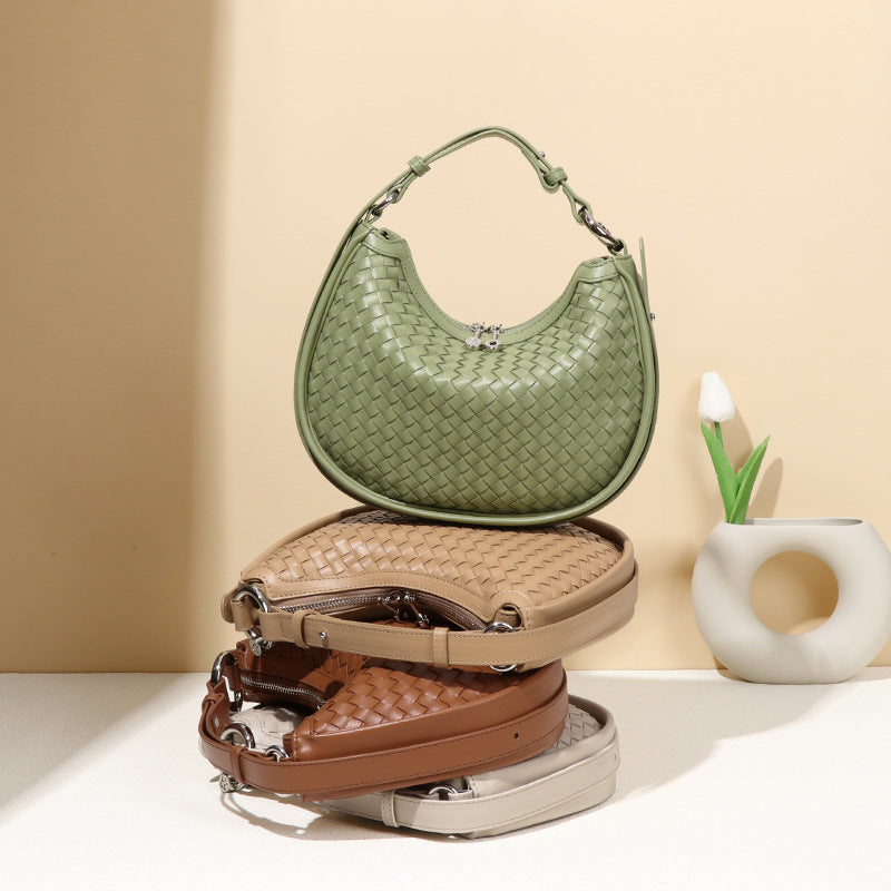 Woven Bag Women Woven Bag Idle Soft Leather Textured Oval Saddle Hand Carrying Selenodont Bag