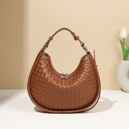 Woven Bag Women Woven Bag Idle Soft Leather Textured Oval Saddle Hand Carrying Selenodont Bag