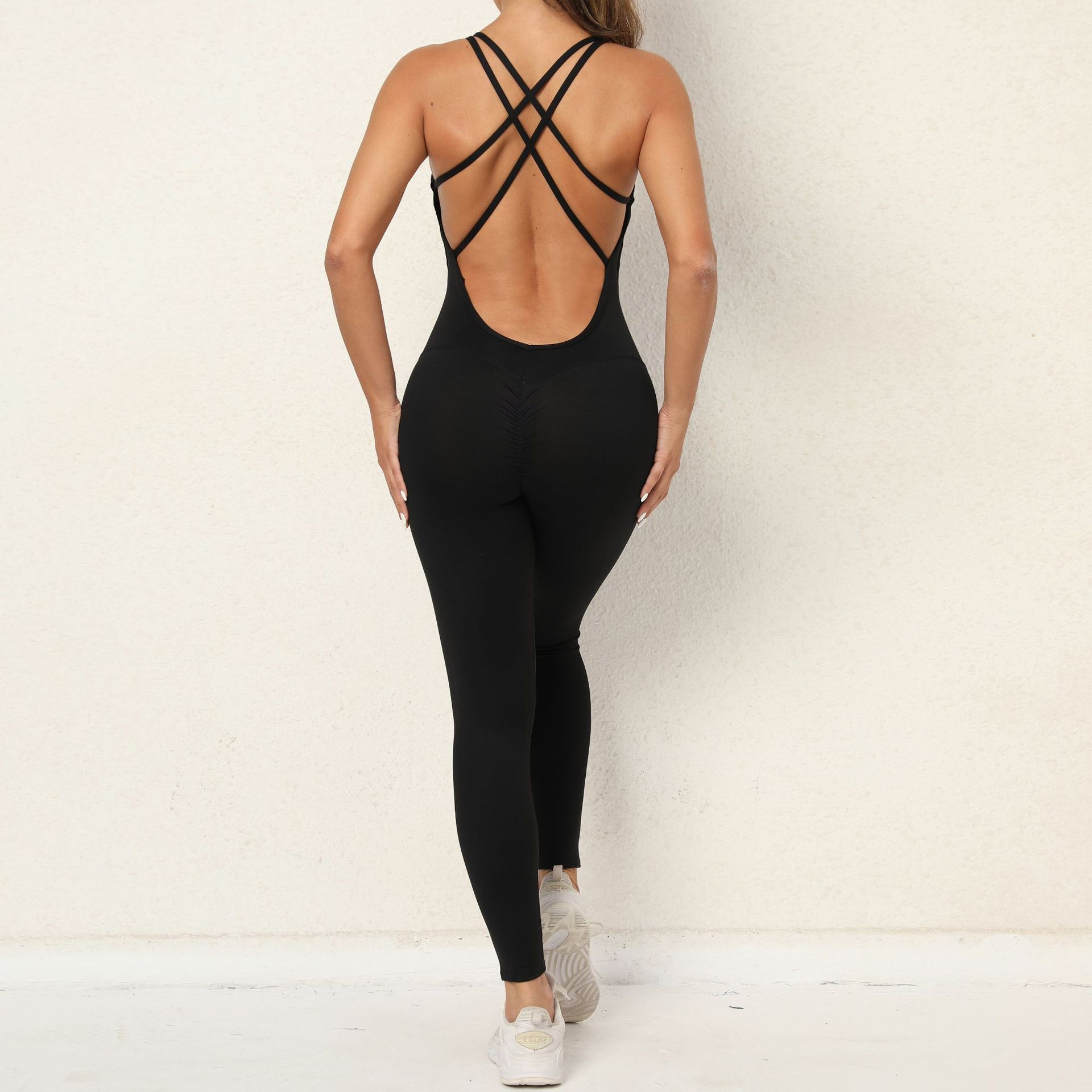 black strap yoga suit