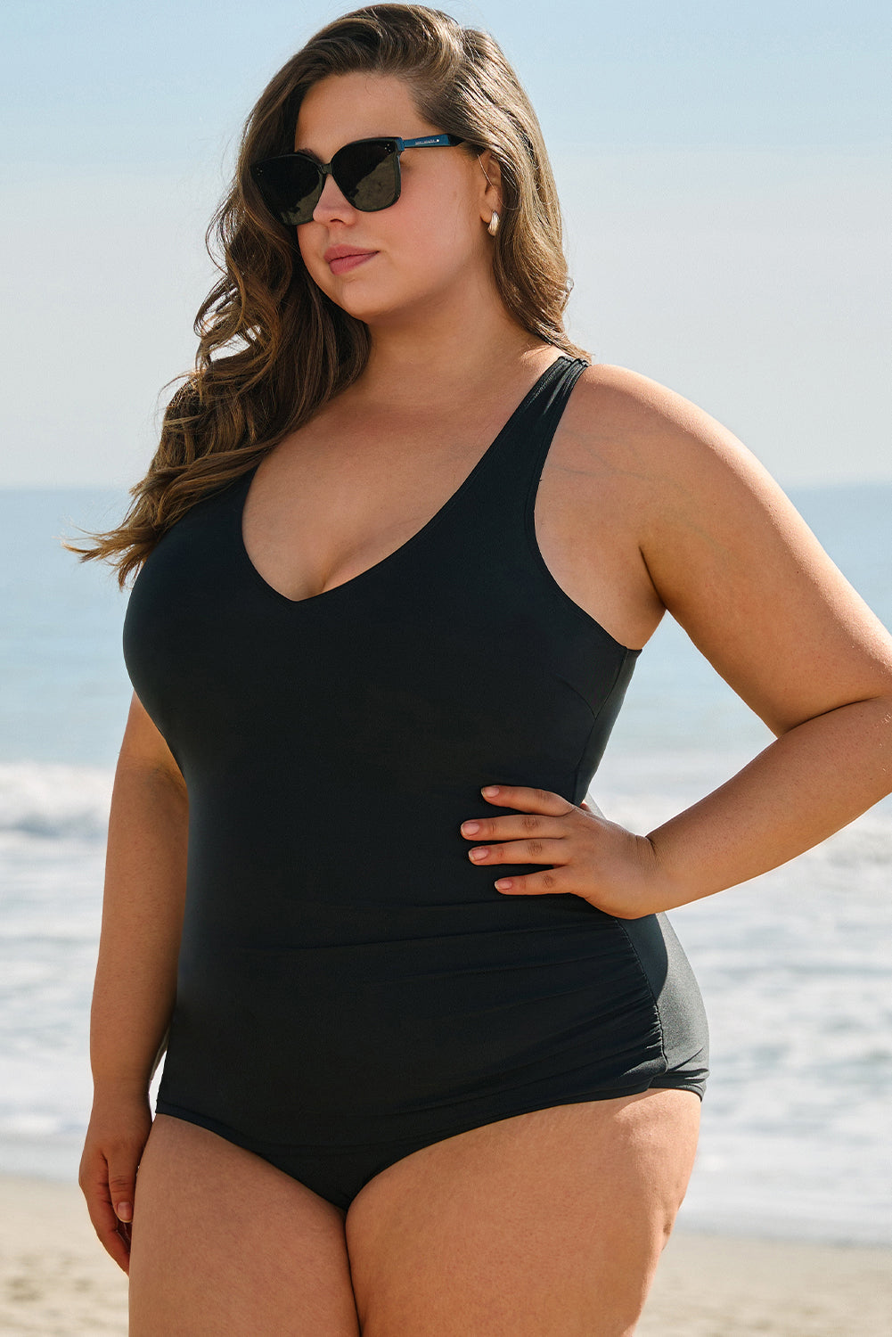 Black Solid Color U Neck Padded Plus Size One Piece Swimsuit